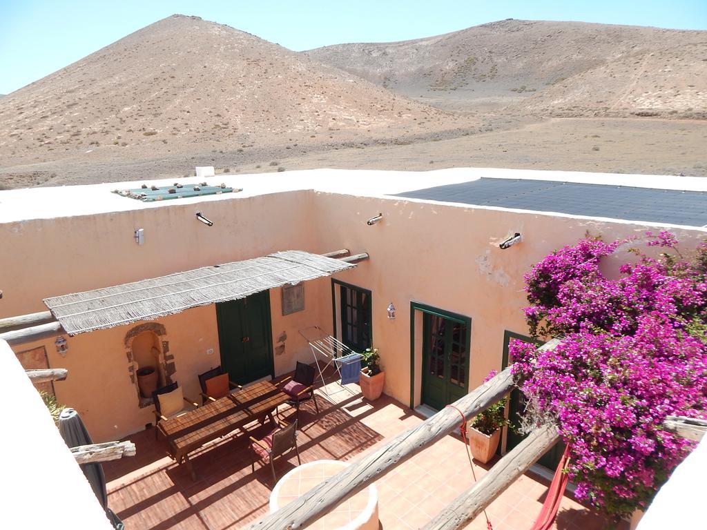 Hostal La Casa Caldera Femés Exterior foto