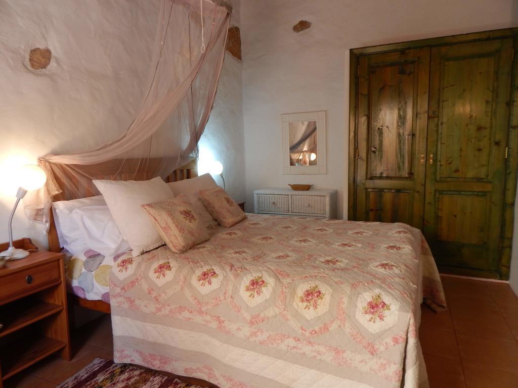 Hostal La Casa Caldera Femés Exterior foto