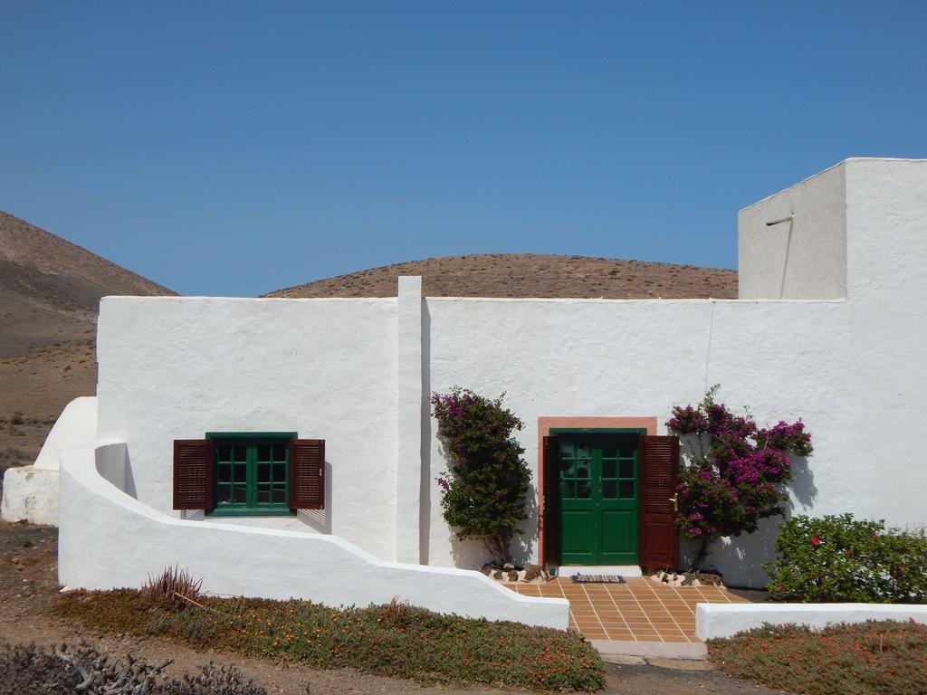 Hostal La Casa Caldera Femés Exterior foto