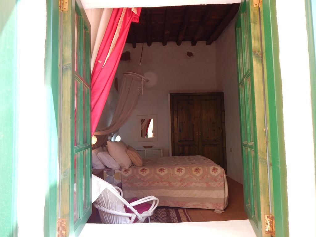 Hostal La Casa Caldera Femés Exterior foto
