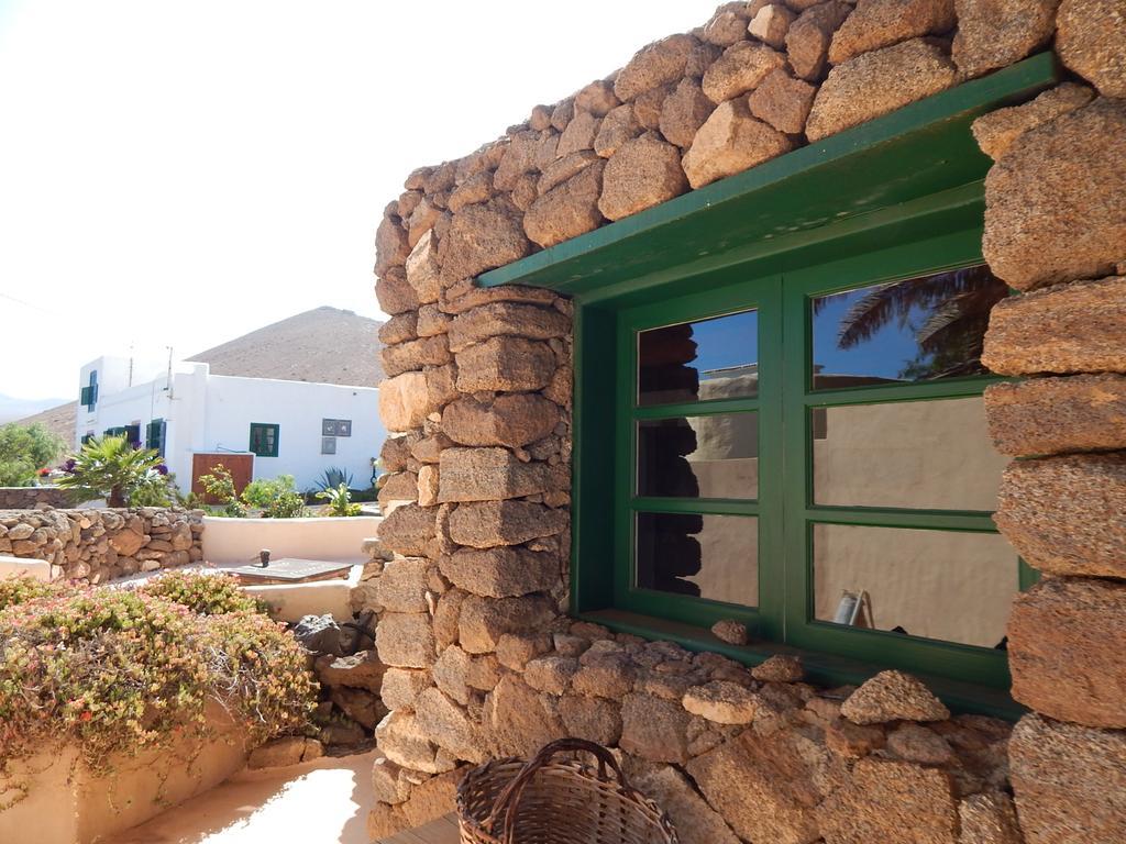 Hostal La Casa Caldera Femés Exterior foto