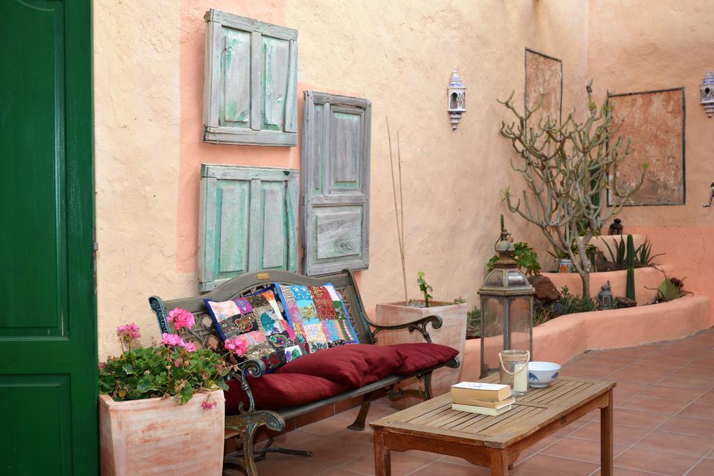 Hostal La Casa Caldera Femés Exterior foto