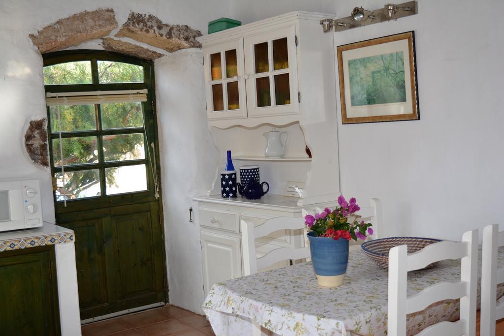 Hostal La Casa Caldera Femés Exterior foto