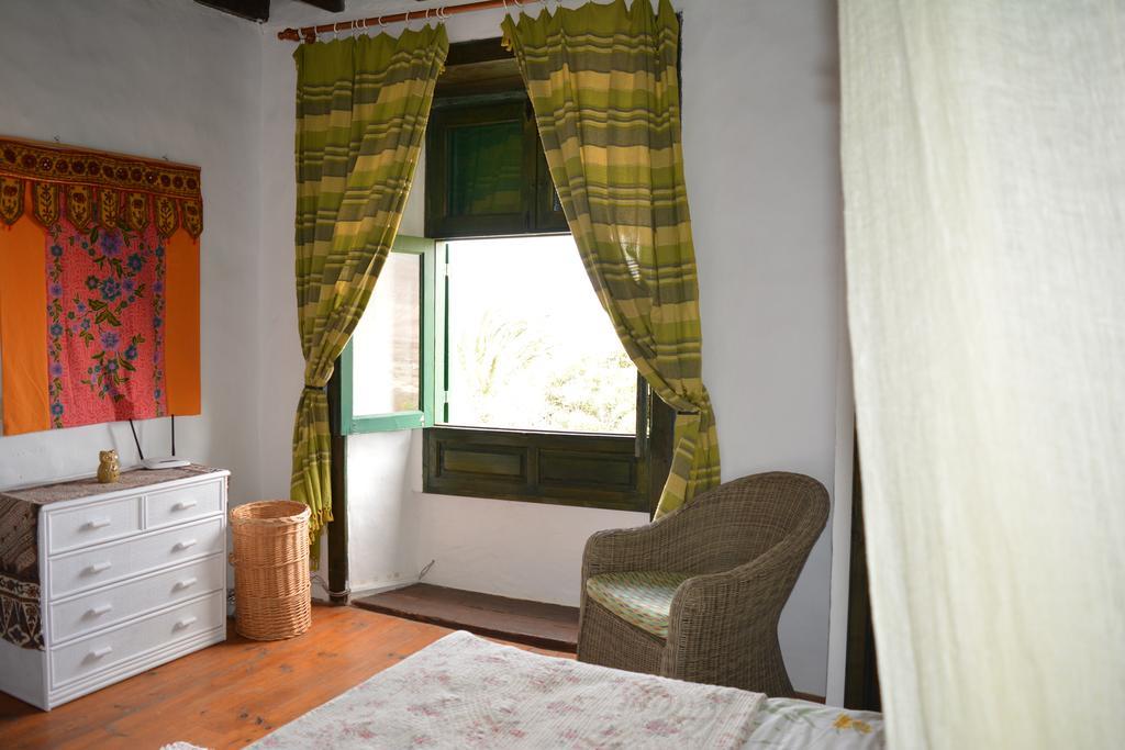 Hostal La Casa Caldera Femés Exterior foto