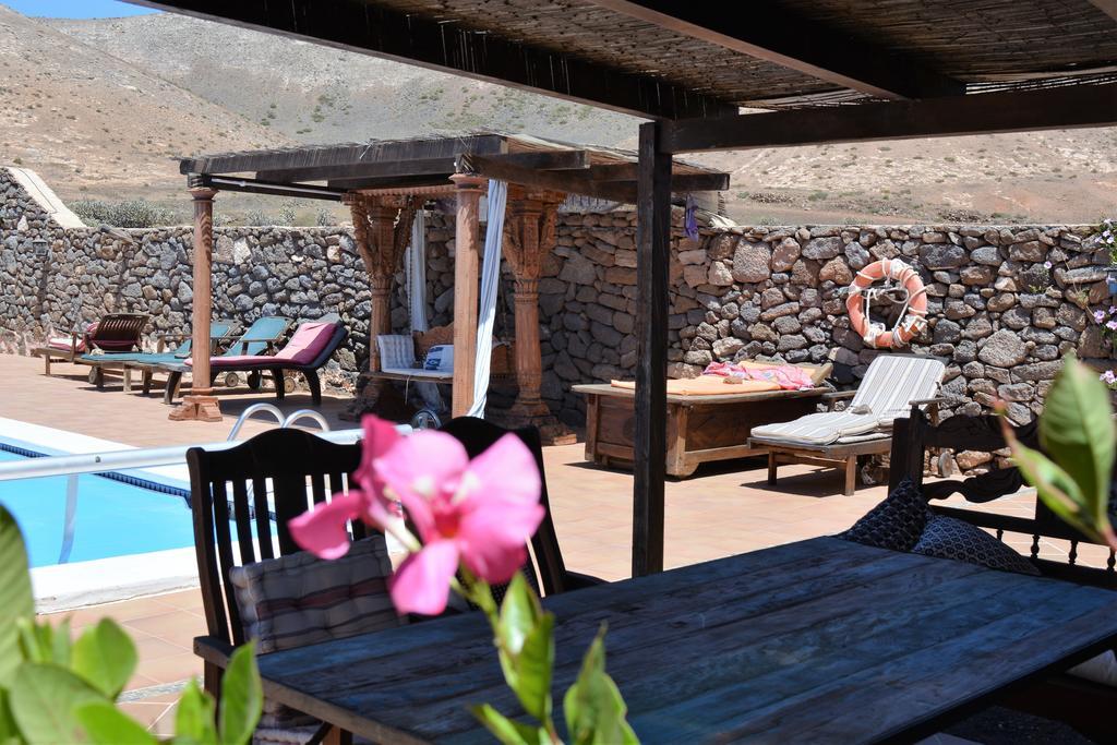 Hostal La Casa Caldera Femés Exterior foto
