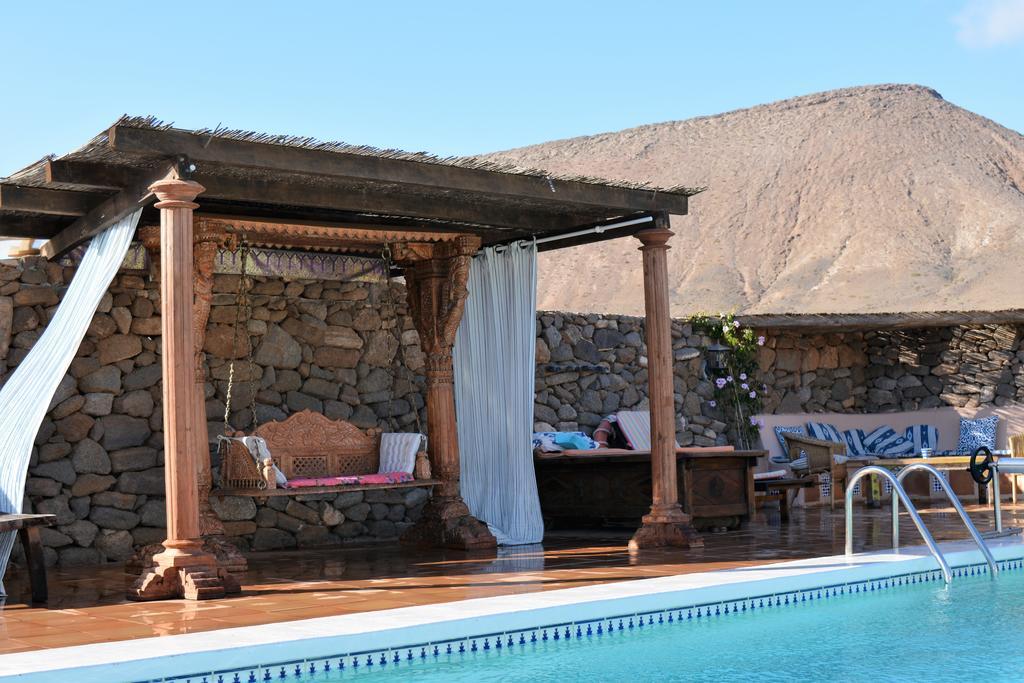 Hostal La Casa Caldera Femés Exterior foto