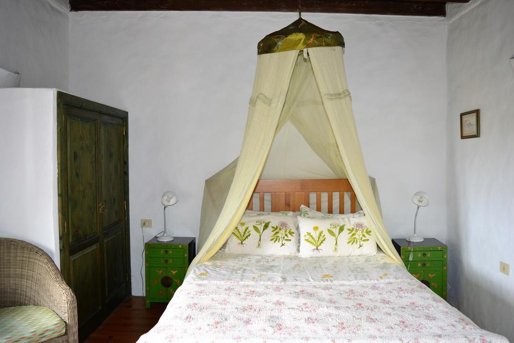 Hostal La Casa Caldera Femés Exterior foto