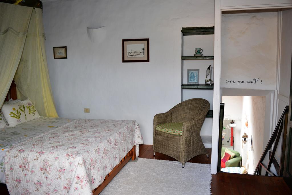 Hostal La Casa Caldera Femés Exterior foto