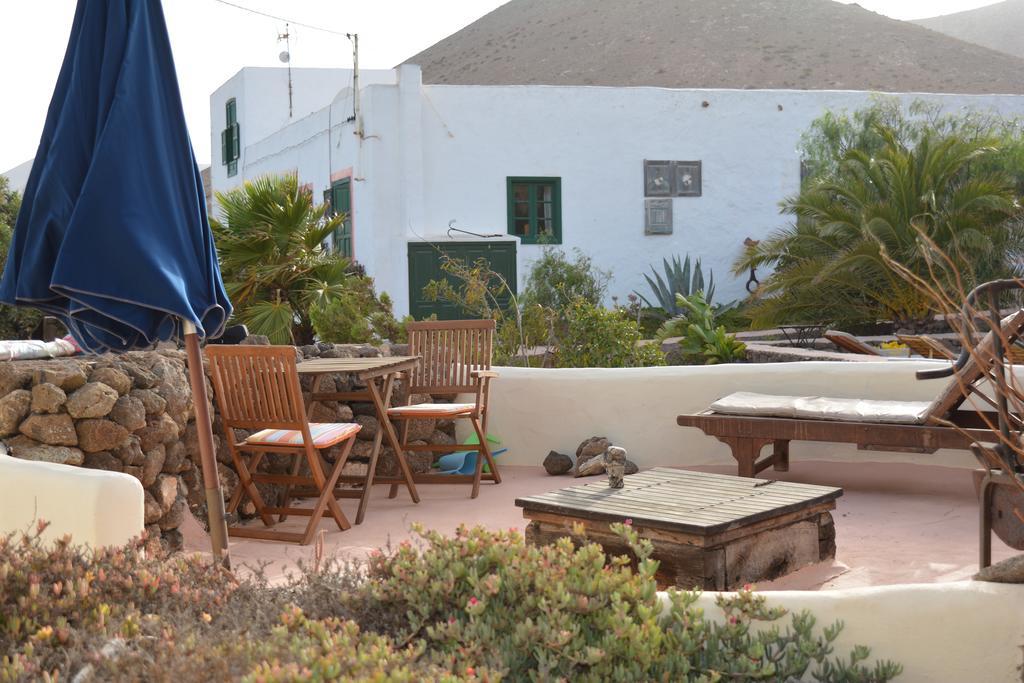 Hostal La Casa Caldera Femés Exterior foto