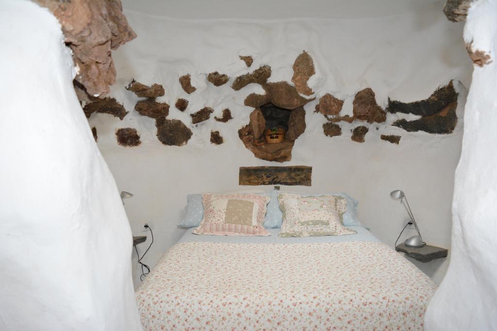 Hostal La Casa Caldera Femés Exterior foto