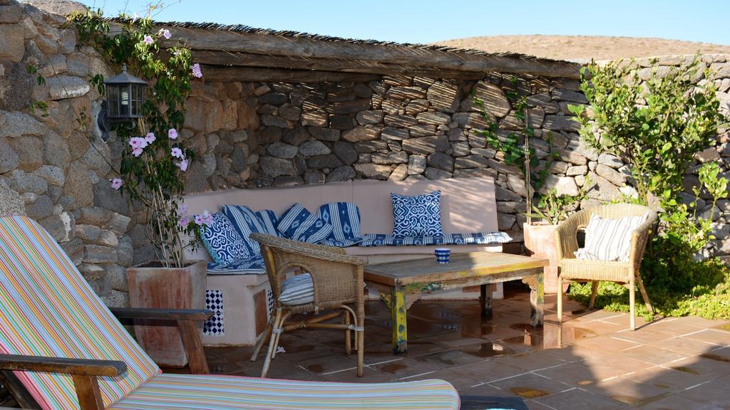 Hostal La Casa Caldera Femés Exterior foto